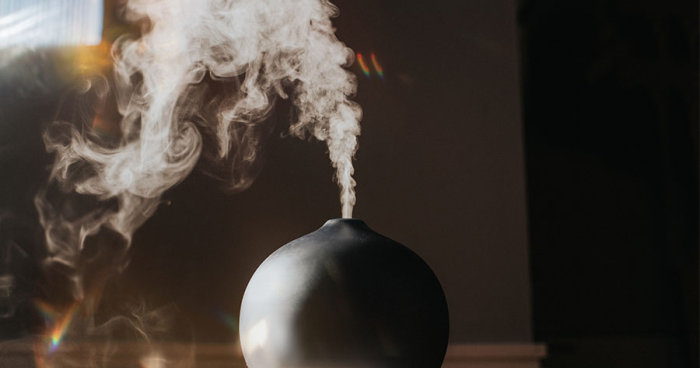 薰香機推薦2024｜哪一款好用？6款精油薰香機推薦！不需額外加水效果更好