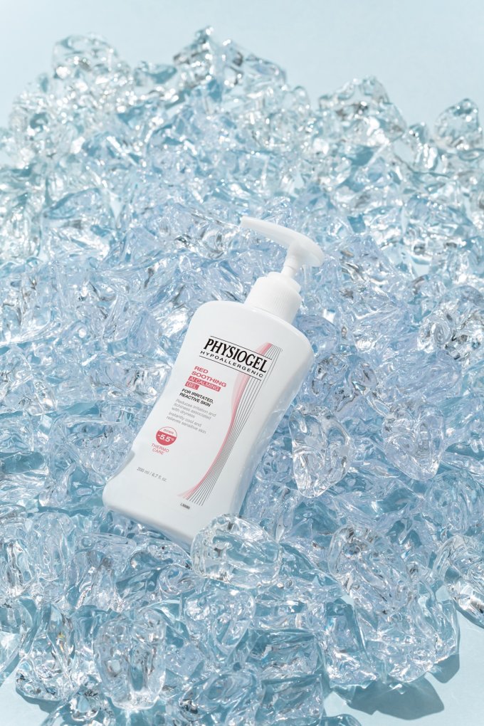 送 Physiogel 全新溫和防曬乳液SPF50+/ PA+++ 100ml 及抗敏紓緩凝霜 200ml 套裝 (總值$518) 