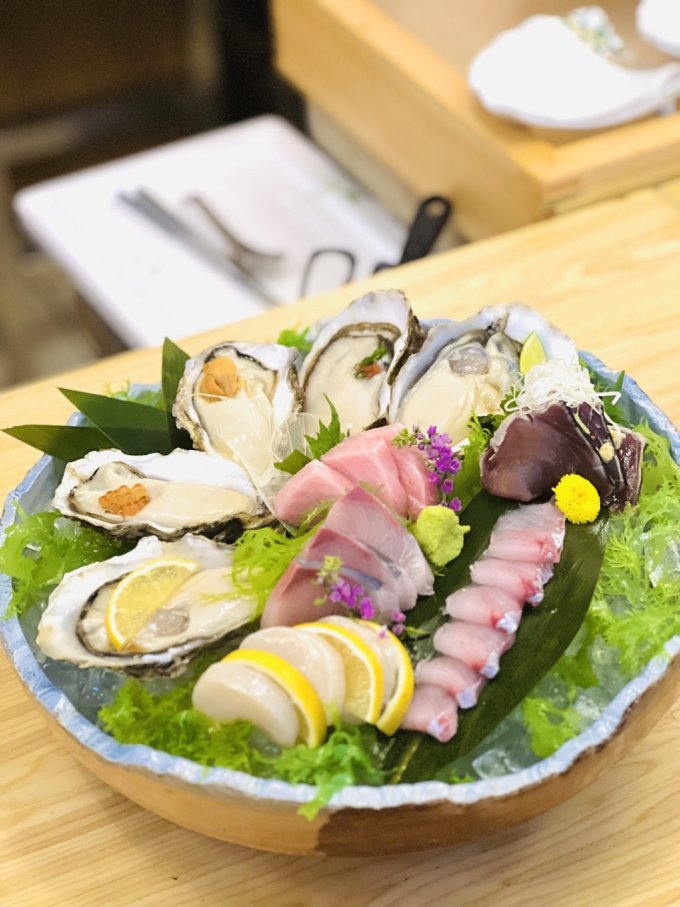 尖沙咀居酒屋推介｜必食日本年度最優秀賞生蠔「日本一」、即叫即烤炭火串燒+開業限定清酒買一送一優惠