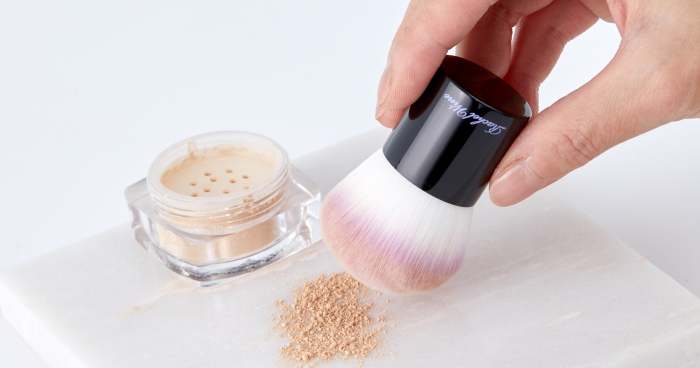 礦物粉底推薦｜Rachel Wine礦物粉底好唔好？好用礦物粉底防曬教學