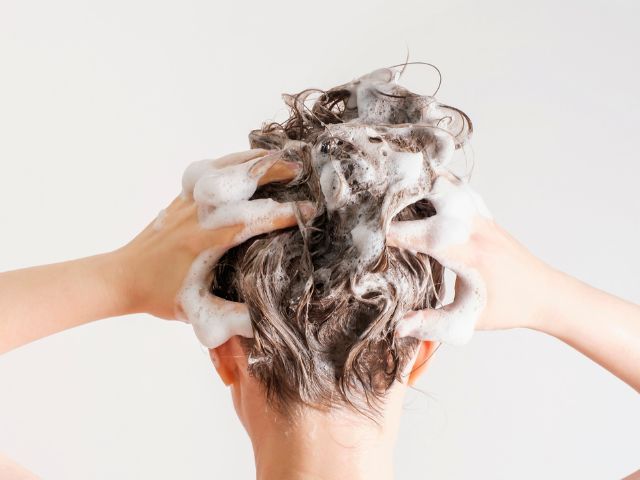 洗頭水推薦2025｜9款無矽洗頭水大比拼！燙染受損/頭皮敏感/脫髮問題適用