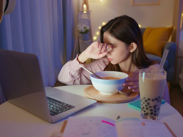 眼乾解決方法｜了解眼乾原因！10款乾眼症眼藥水+乾眼症保健食品推薦