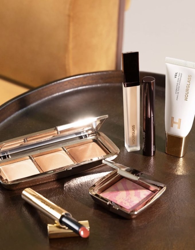 Sephora推薦2025｜香港Sephora必買10大人氣品牌推介！精選Sephora粉底/眼影/眉筆一次看