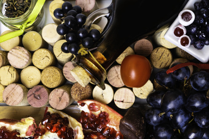 白藜蘆醇什麼時候吃？白藜蘆醇功效/副作用/NMN比例一文看！附白藜蘆醇保健品推薦