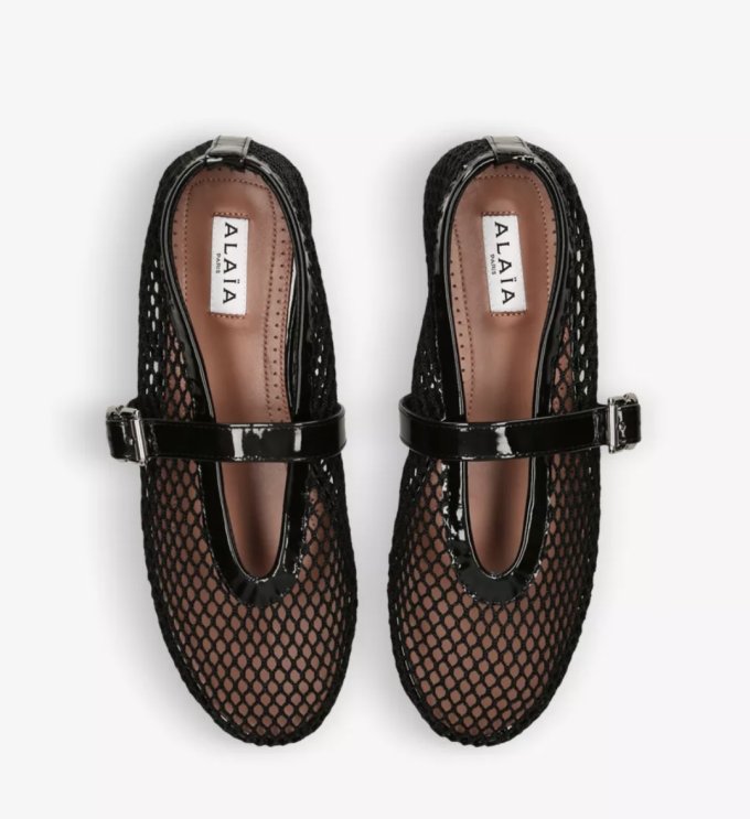 好穿芭蕾平底鞋推薦2025｜balletcore穿搭必入手芭蕾平底鞋品牌top10！Repetto/Chloé/Miu Miu芭蕾鞋清單