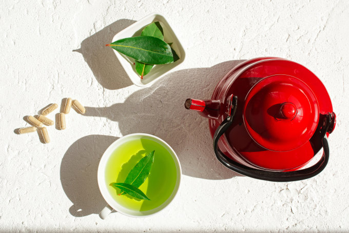 茶胺酸保健食品推薦2025｜吃茶氨酸睡眠質素會變好？茶氨酸功效/攝取量/副作用全攻略